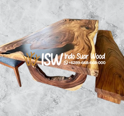 Meja Makan Kaki Lengkung Kayu