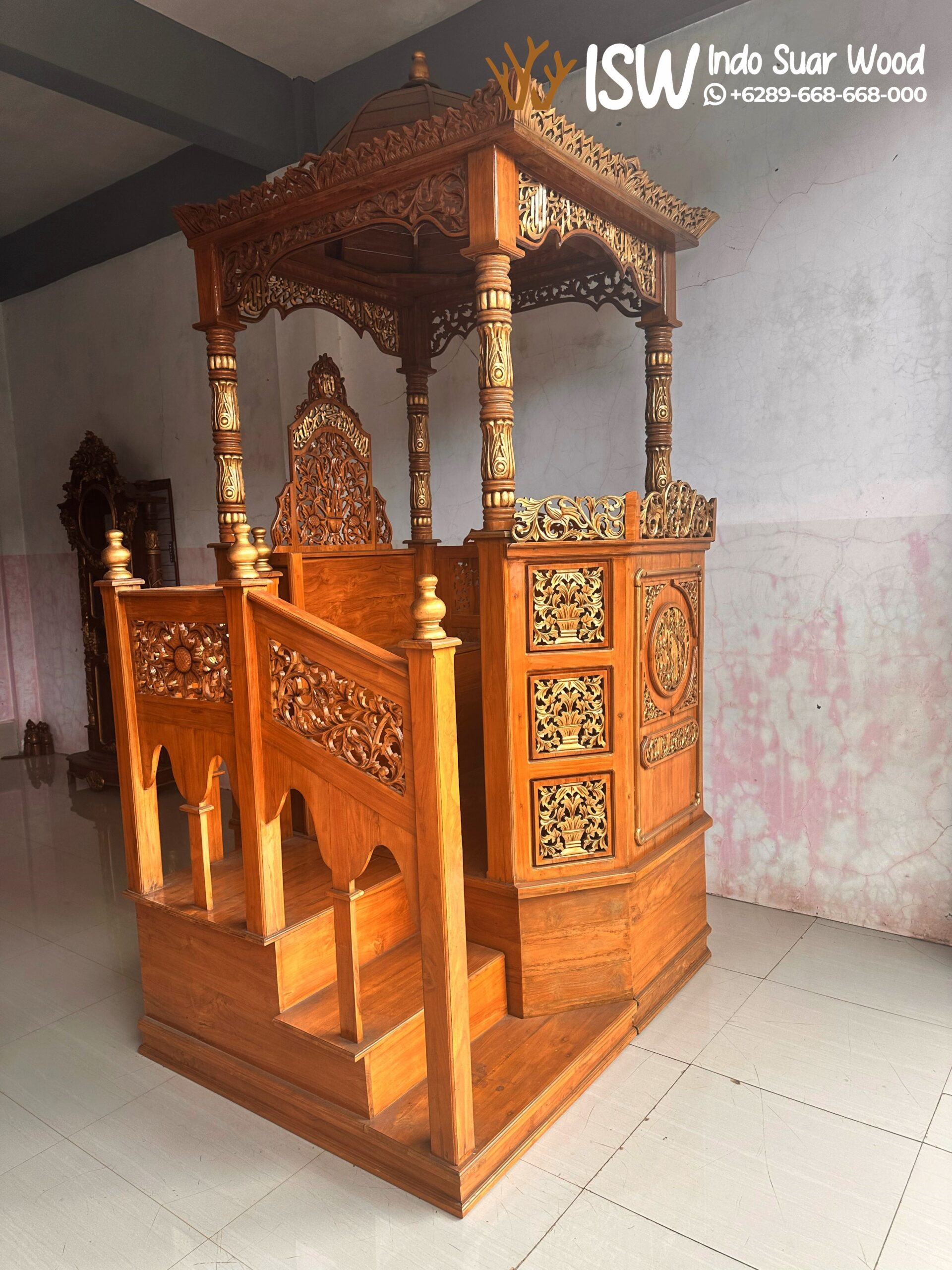 Mimbar Masjid Mewah Besar