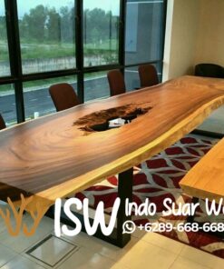 Meja Kayu Trembesi Tebal