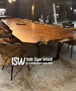 Meja Kayu Trembesi Jumbo