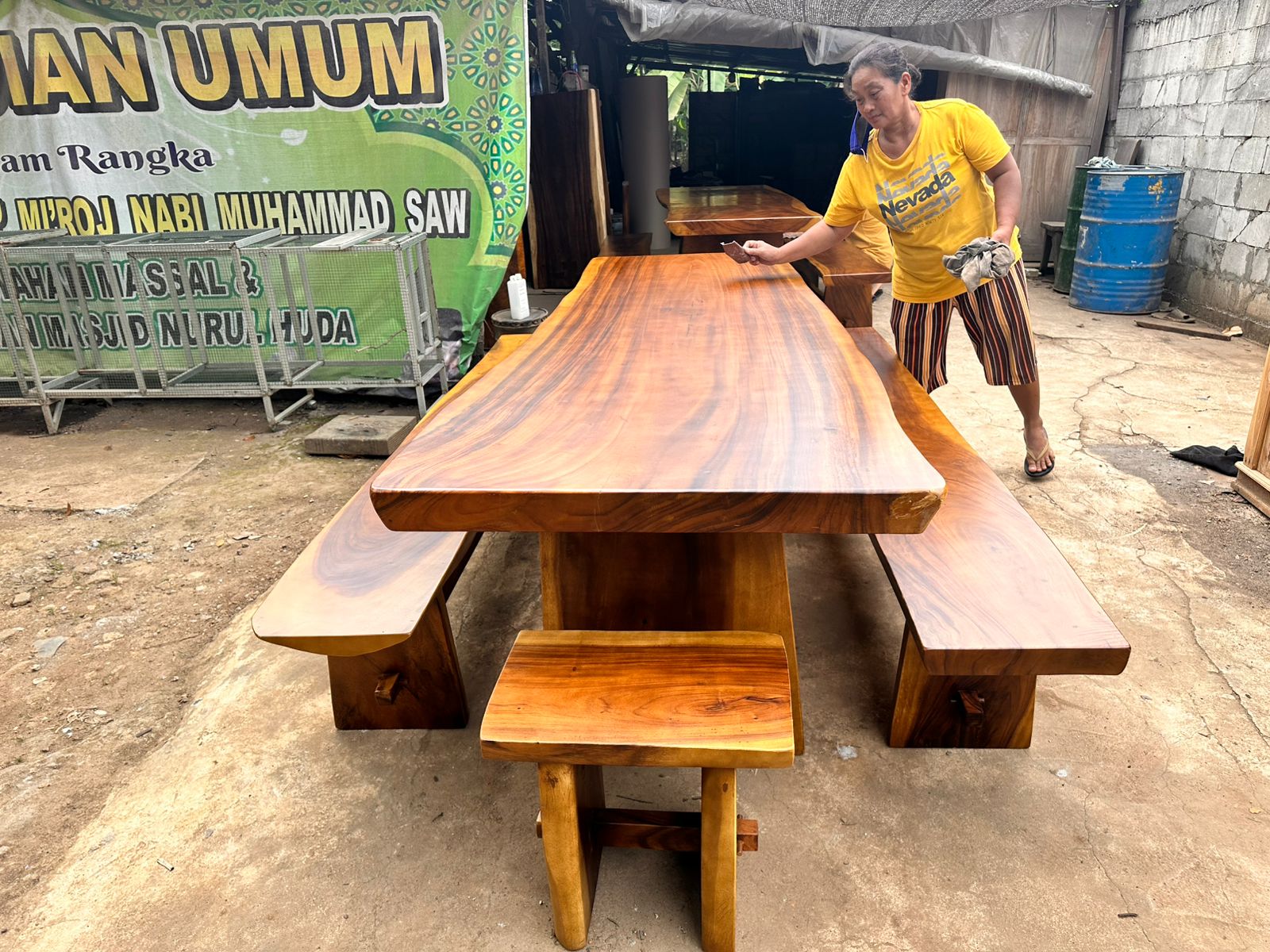 Meja Trembesi Solid - Image 3