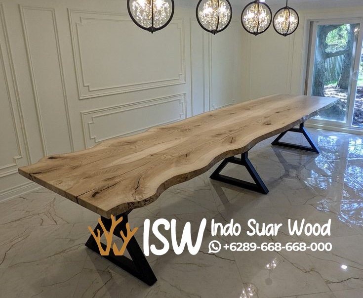 Meja Kayu Besar