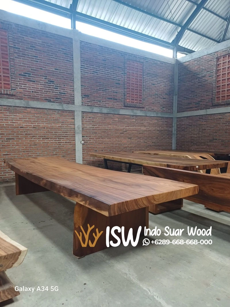 Meja Trembesi Kayu Besar Kediri