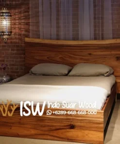 Jual di Surakarta Tempat Tidur Kayu Trembesi Unik