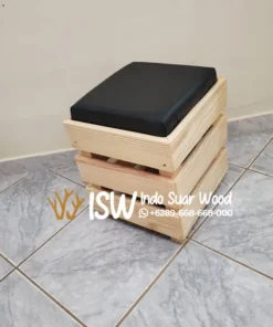 Kursi Cafe Dari Kayu Palet