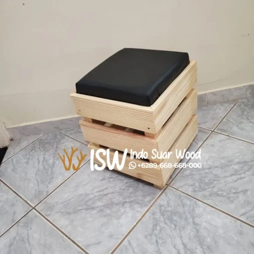 Kursi Cafe Dari Kayu Palet
