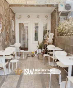 Kursi Putih Cafe
