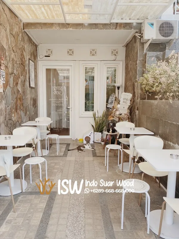 Kursi Putih Cafe