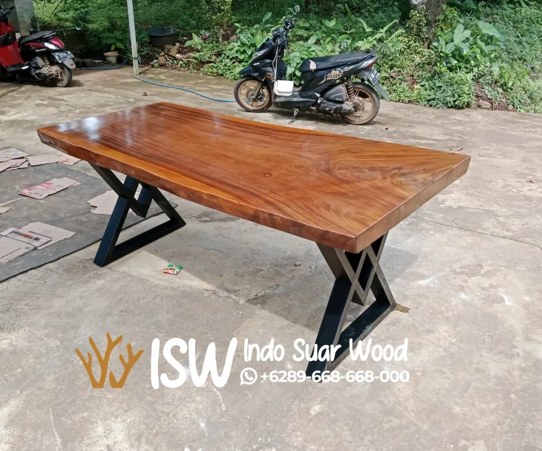 Meja Trembesi Solid Kaki Besi
