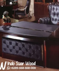 Meja Direktur Panel Kulit Motif Kancing