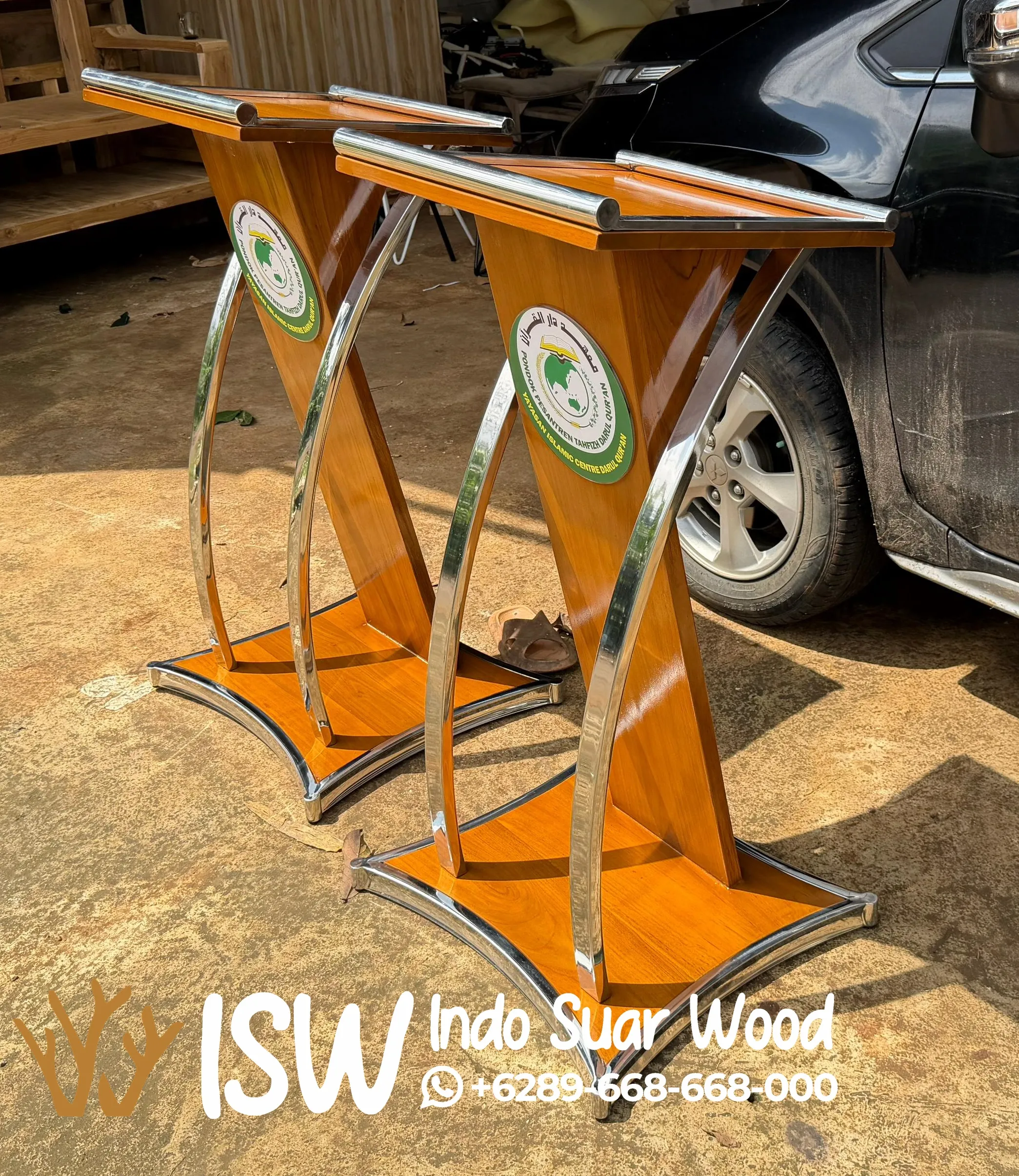 Podium Kayu jati Stainless Finishing Mewah Batang