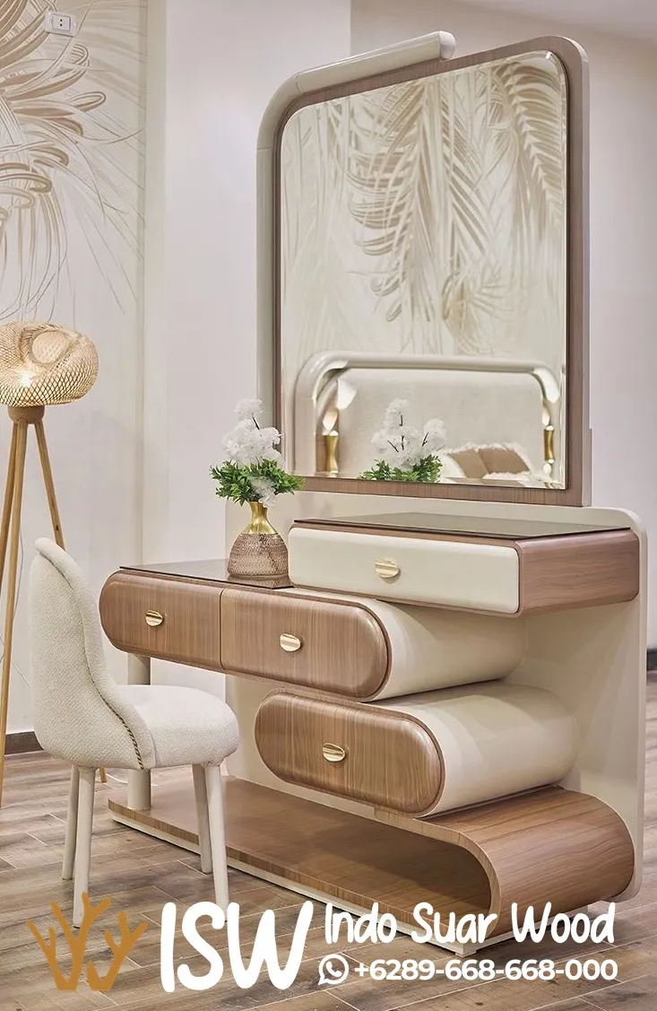 Make Up Table Desain Unik